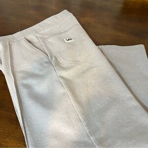 Lee Women’s Light Gray Pants - 14